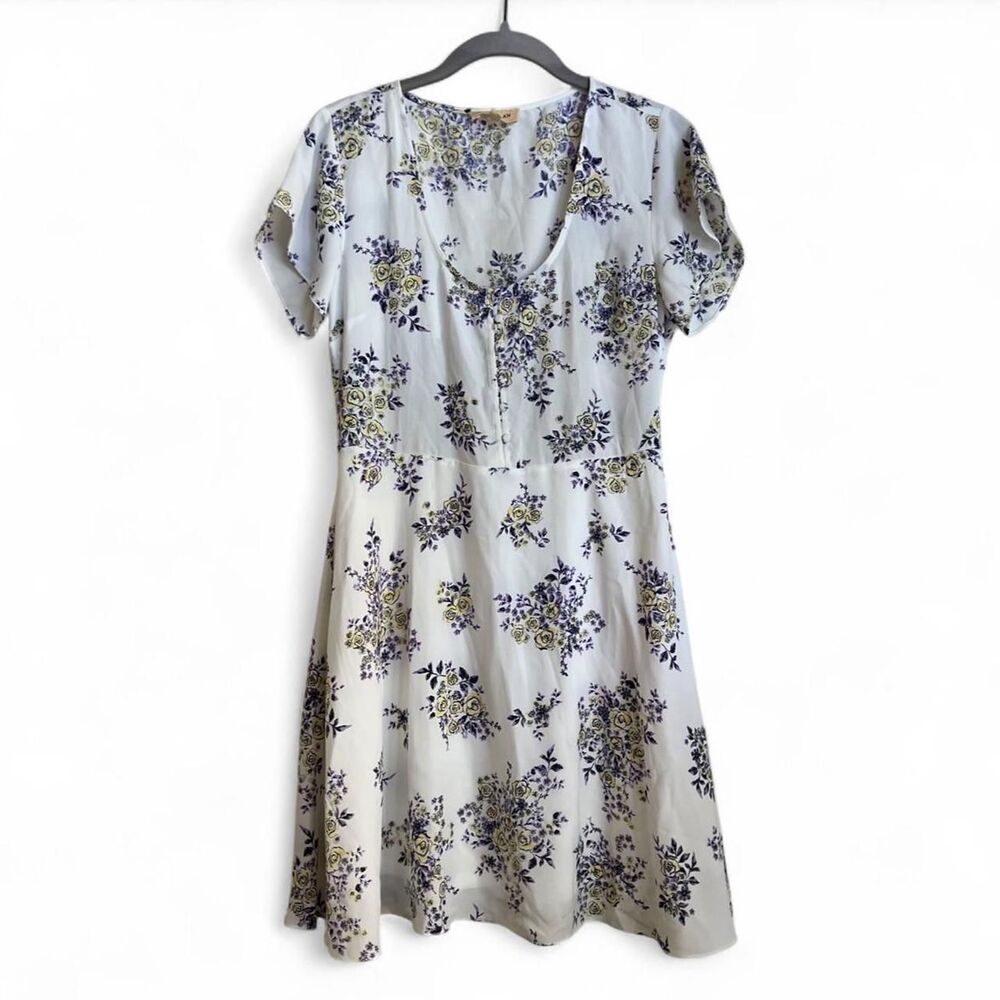 Coquette vintage Anthropologie white floral dress with blue and yellow flowers